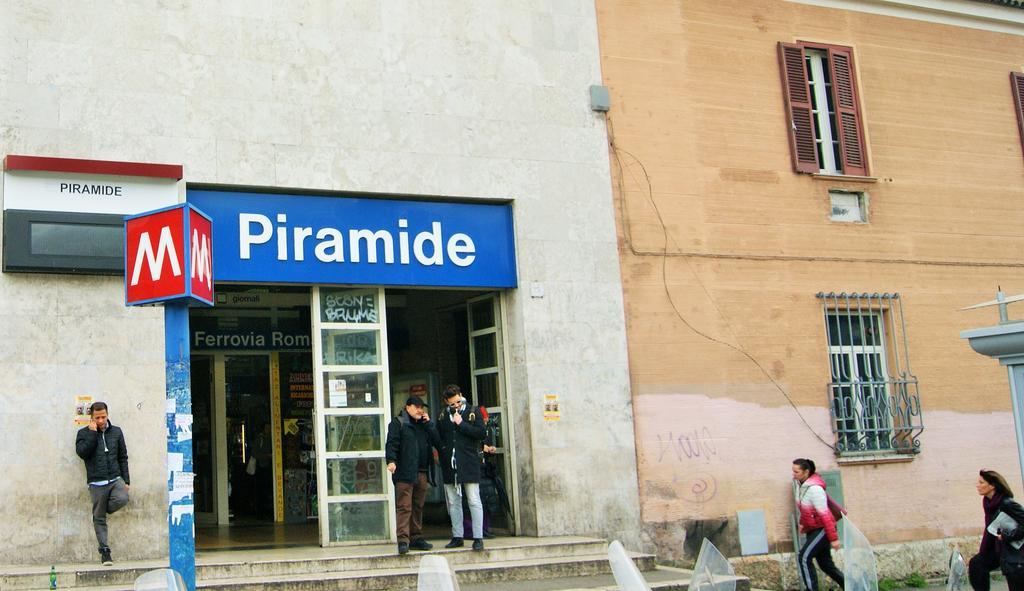 I Love Piramide Roma Exterior foto